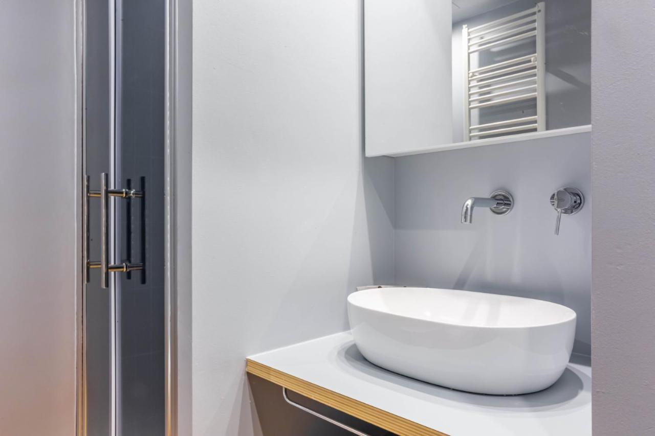 Easylife - Accogliente E Moderno Bilocale In Zona Navigli Apartment Milan Bagian luar foto